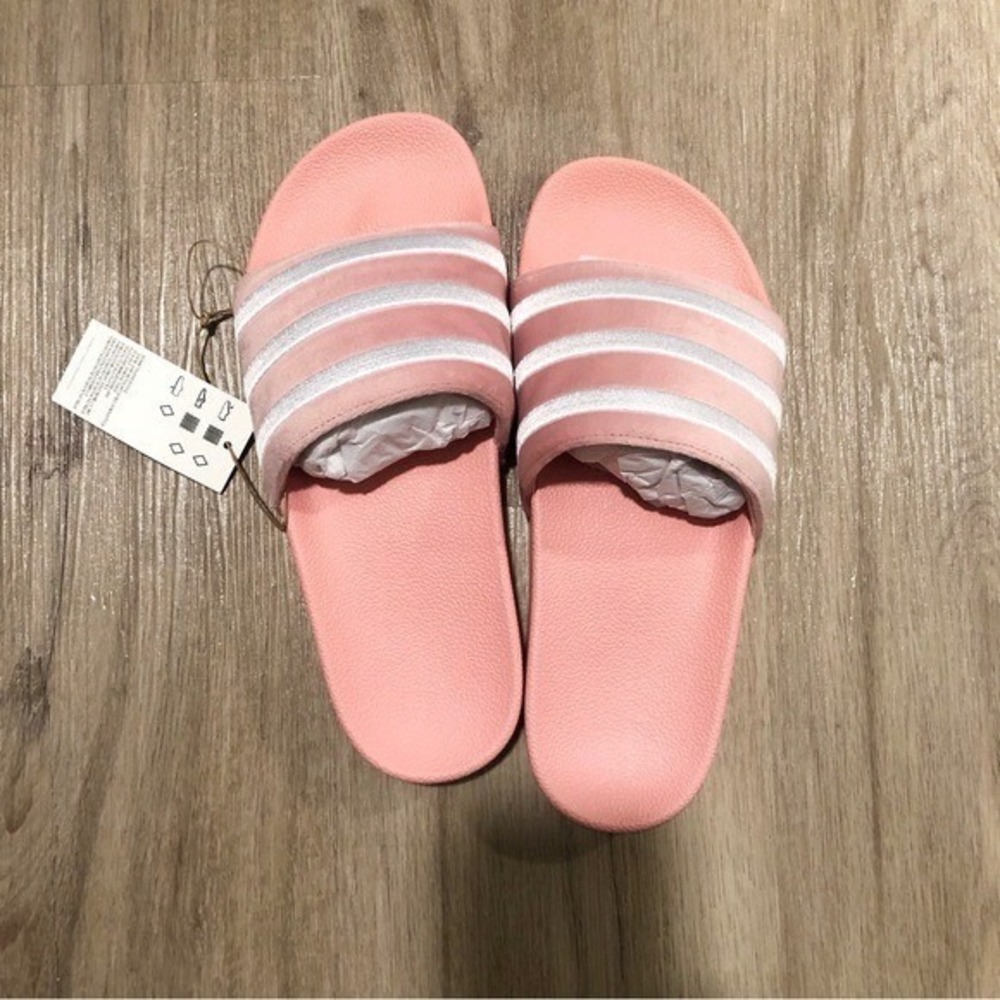 Adidas Adilette Women's Pink Slides - Size‎ 9